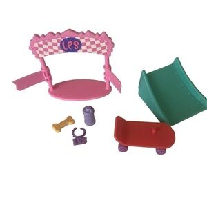 Littlest Pet Shop Trainin' Park Set Racing fun